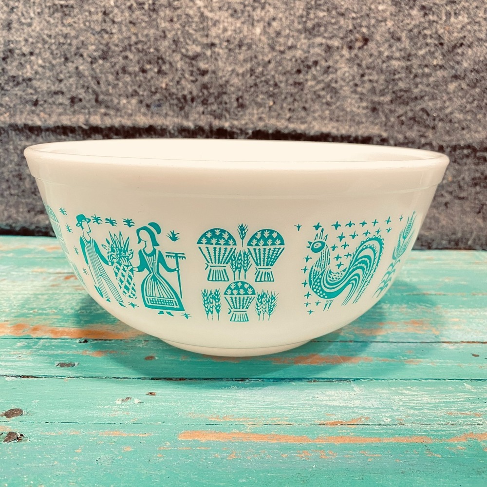 Vintage Pyrex 403 Turquoise Amish Butterprint 2.5 Qt Mixing Bowl USA 1957-1968